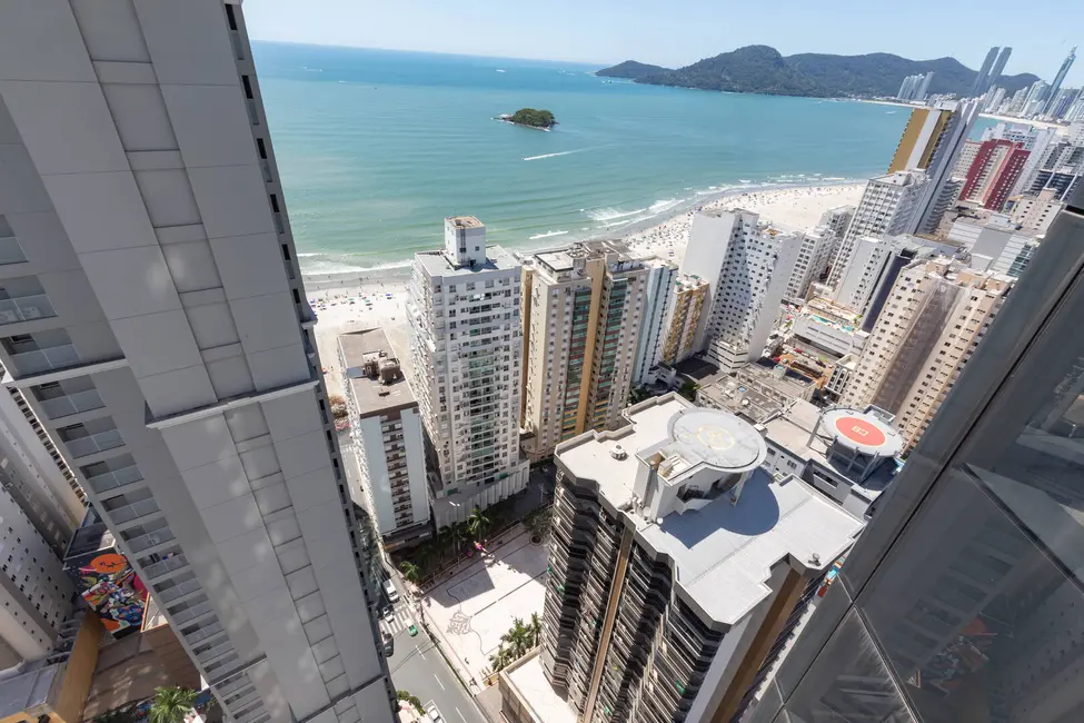 Apartamento com 4 quartos à venda, 183m2 em Centro, Balneario Camboriu - SC - imagem 4 Foto 4 de Apartamento com 4 quartos à venda, 183m2 em Centro, Balneario Camboriu - SC