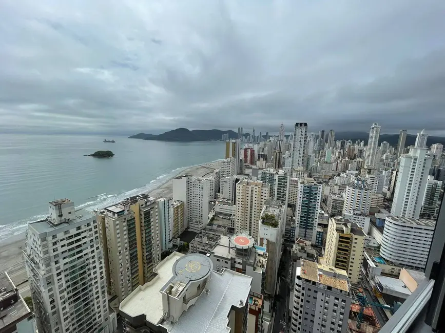 Apartamento com 4 quartos à venda, 183m2 em Centro, Balneario Camboriu - SC - imagem 8 Foto 8 de Apartamento com 4 quartos à venda, 183m2 em Centro, Balneario Camboriu - SC