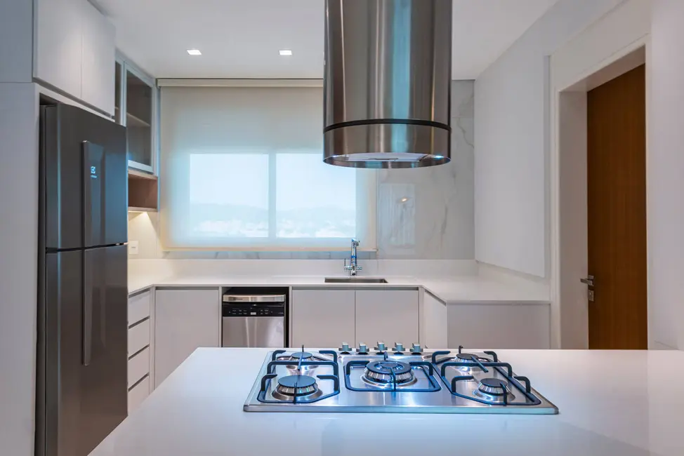 Apartamento com 4 quartos à venda, 197m2 em Centro, Balneario Camboriu - SC - imagem 6 Foto 6 de Apartamento com 4 quartos à venda, 197m2 em Centro, Balneario Camboriu - SC