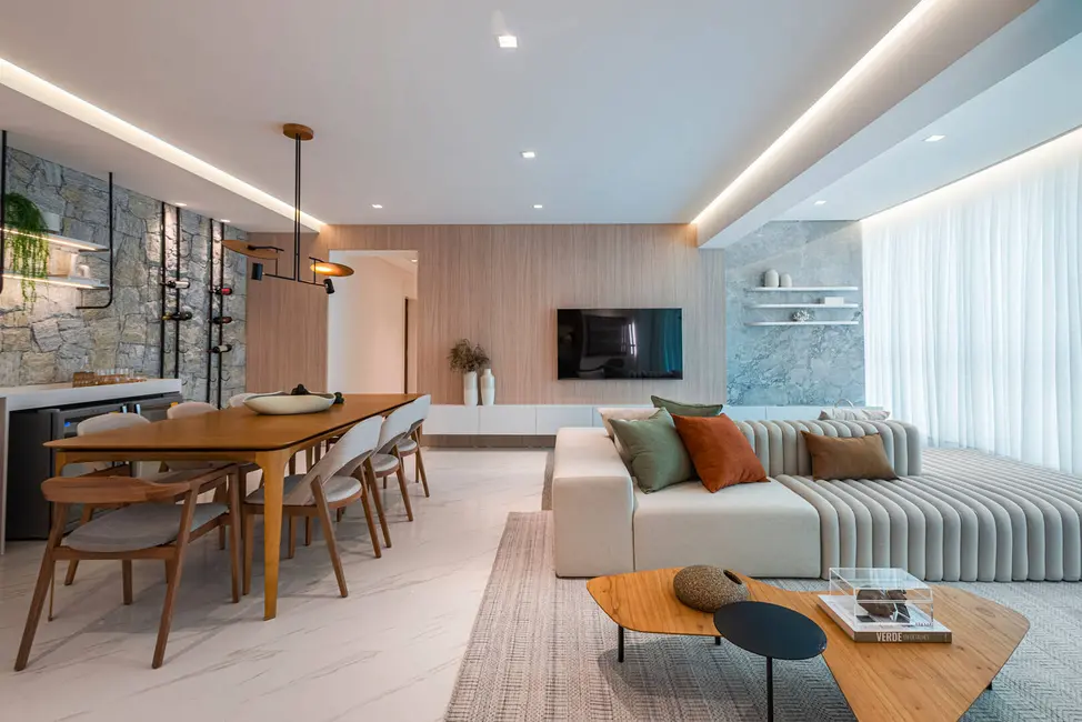 Apartamento com 4 quartos à venda, 197m2 em Centro, Balneario Camboriu - SC - imagem 1 Foto 1 de Apartamento com 4 quartos à venda, 197m2 em Centro, Balneario Camboriu - SC