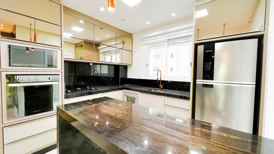 Apartamento com 3 quartos à venda, 128m2 em Centro, Balneario Camboriu - SC - imagem 9 Foto 9 de Apartamento com 3 quartos à venda, 128m2 em Centro, Balneario Camboriu - SC