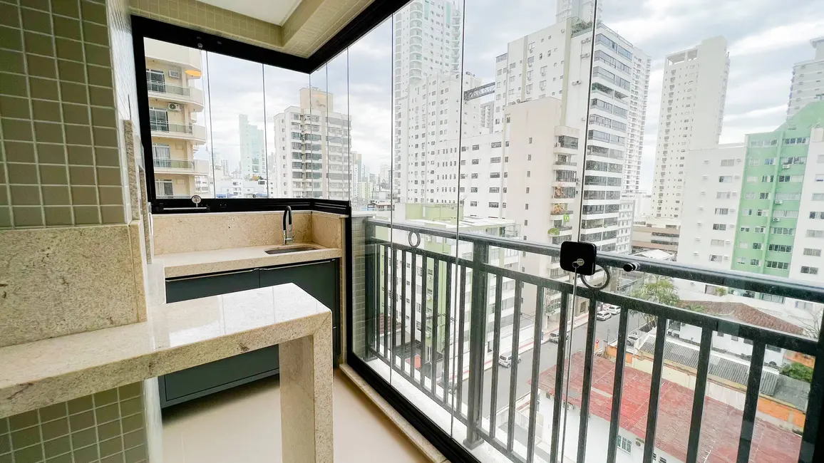 Apartamento com 3 quartos à venda, 128m2 em Centro, Balneario Camboriu - SC - imagem 7 Foto 7 de Apartamento com 3 quartos à venda, 128m2 em Centro, Balneario Camboriu - SC