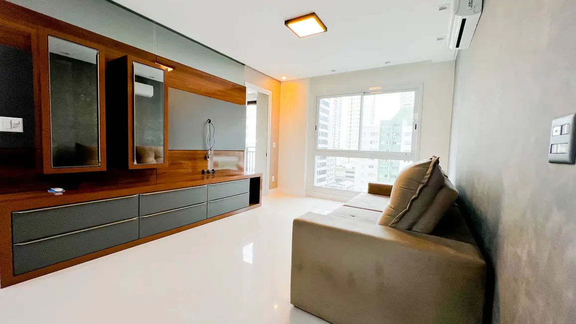 Apartamento com 3 quartos à venda, 128m2 em Centro, Balneario Camboriu - SC - imagem 2 Foto 2 de Apartamento com 3 quartos à venda, 128m2 em Centro, Balneario Camboriu - SC