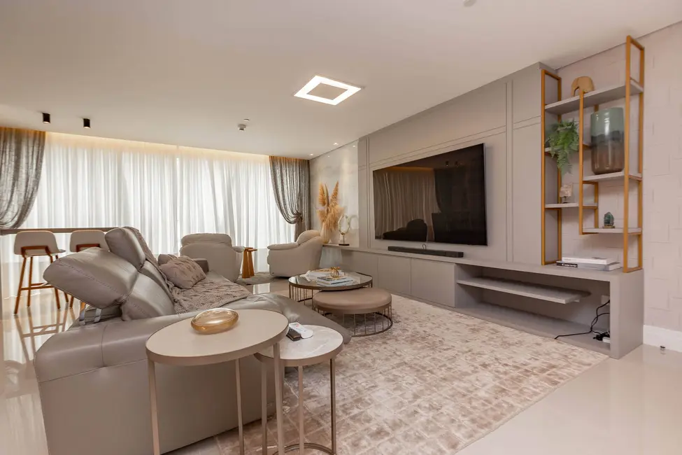 Foto 2 de Apartamento com 3 quartos à venda, 164m2 em Centro, Balneario Camboriu - SC