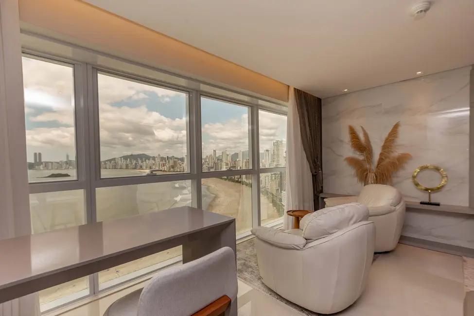 Apartamento com 3 quartos à venda, 164m2 em Centro, Balneario Camboriu - SC - imagem 5 Foto 5 de Apartamento com 3 quartos à venda, 164m2 em Centro, Balneario Camboriu - SC