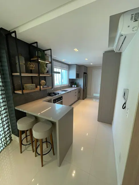 Foto 4 de Apartamento com 4 quartos à venda, 132m2 em Centro, Balneario Camboriu - SC