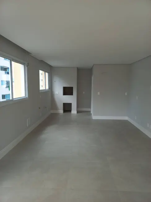 Apartamento com 3 quartos à venda, 118m2 em Centro, Balneario Camboriu - SC - imagem 3 Foto 3 de Apartamento com 3 quartos à venda, 118m2 em Centro, Balneario Camboriu - SC