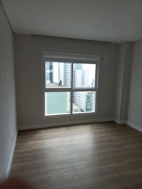 Apartamento com 3 quartos à venda, 118m2 em Centro, Balneario Camboriu - SC - imagem 9 Foto 9 de Apartamento com 3 quartos à venda, 118m2 em Centro, Balneario Camboriu - SC