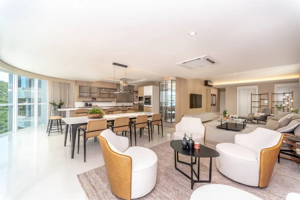 Apartamento com 4 quartos à venda, 238m2 em Centro, Balneario Camboriu - SC - imagem 7 Foto 7 de Apartamento com 4 quartos à venda, 238m2 em Centro, Balneario Camboriu - SC