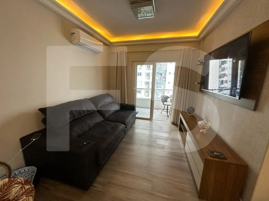 Apartamento com 3 quartos à venda em Centro, Balneario Camboriu - SC - imagem 3 Foto 3 de Apartamento com 3 quartos à venda em Centro, Balneario Camboriu - SC
