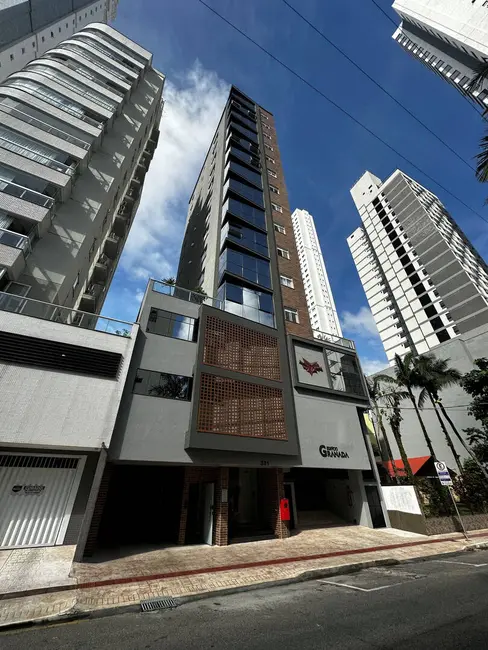 Apartamento com 2 quartos à venda, 93m2 em Centro, Balneario Camboriu - SC - imagem 3 Foto 3 de Apartamento com 2 quartos à venda, 93m2 em Centro, Balneario Camboriu - SC