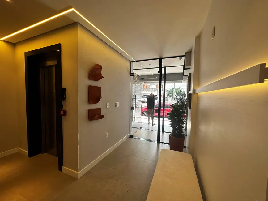 Apartamento com 2 quartos à venda, 93m2 em Centro, Balneario Camboriu - SC - imagem 7 Foto 7 de Apartamento com 2 quartos à venda, 93m2 em Centro, Balneario Camboriu - SC