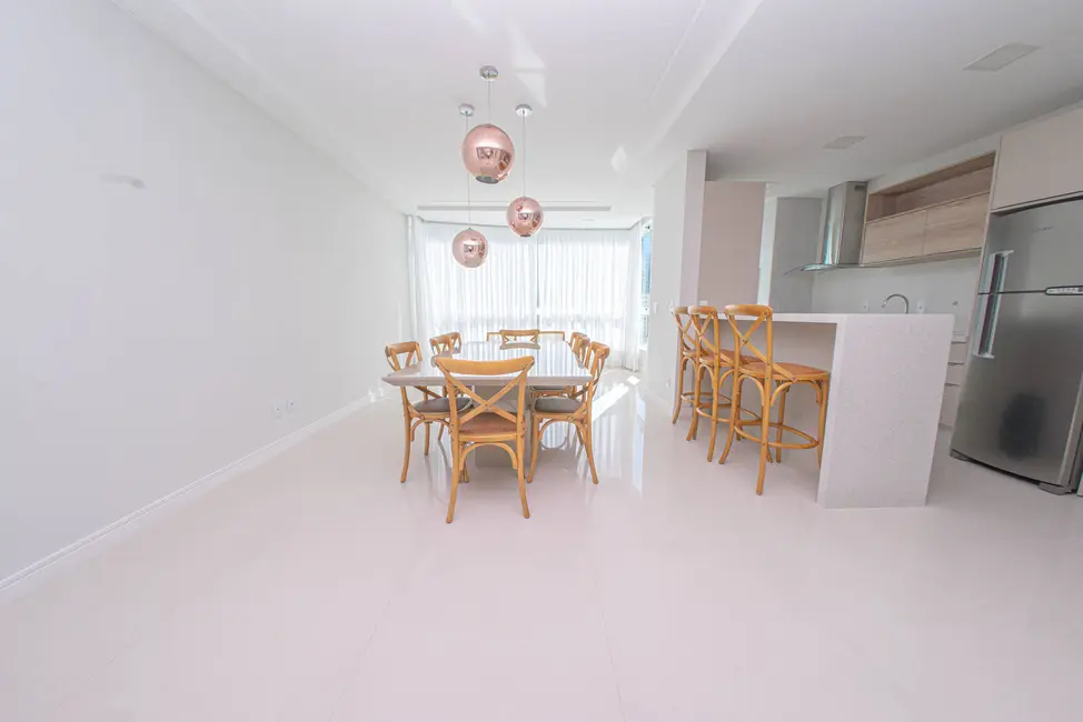 Apartamento com 4 quartos à venda, 1499995m2 em Centro, Balneario Camboriu - SC - imagem 3 Foto 3 de Apartamento com 4 quartos à venda, 1499995m2 em Centro, Balneario Camboriu - SC