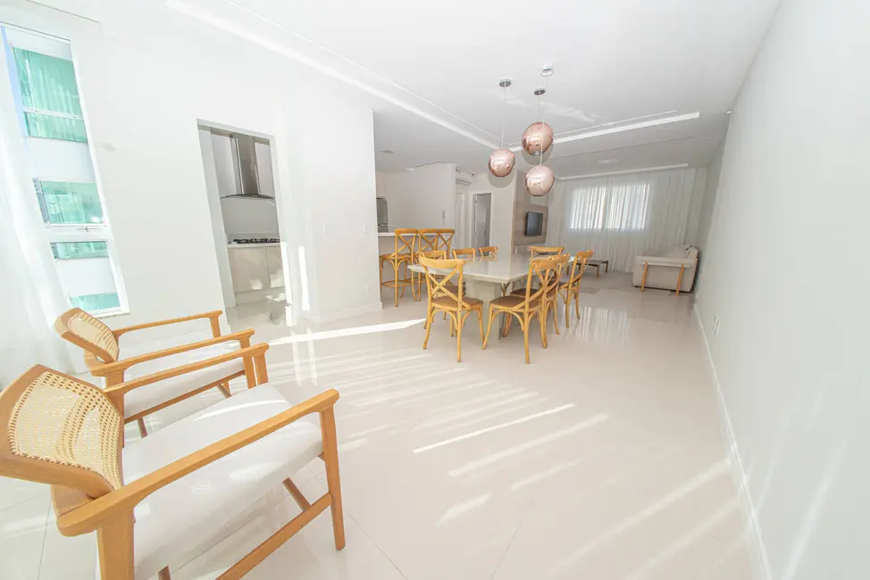 Apartamento com 4 quartos à venda, 1499995m2 em Centro, Balneario Camboriu - SC - imagem 2 Foto 2 de Apartamento com 4 quartos à venda, 1499995m2 em Centro, Balneario Camboriu - SC