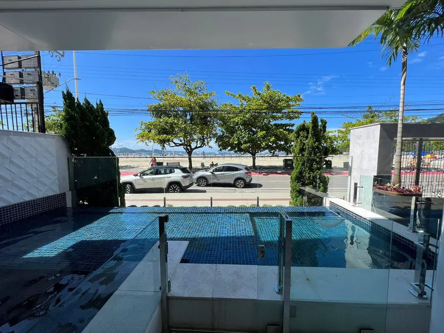 Apartamento com 3 quartos à venda, 157m2 em Centro, Balneario Camboriu - SC - imagem 3 Foto 3 de Apartamento com 3 quartos à venda, 157m2 em Centro, Balneario Camboriu - SC