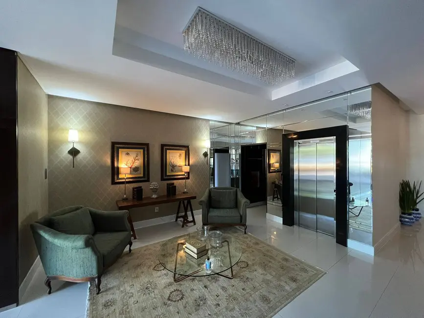 Apartamento com 3 quartos à venda, 157m2 em Centro, Balneario Camboriu - SC - imagem 7 Foto 7 de Apartamento com 3 quartos à venda, 157m2 em Centro, Balneario Camboriu - SC