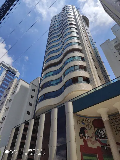 Apartamento com 3 quartos à venda, 597m2 em Centro, Balneario Camboriu - SC - imagem 1 Foto 1 de Apartamento com 3 quartos à venda, 597m2 em Centro, Balneario Camboriu - SC