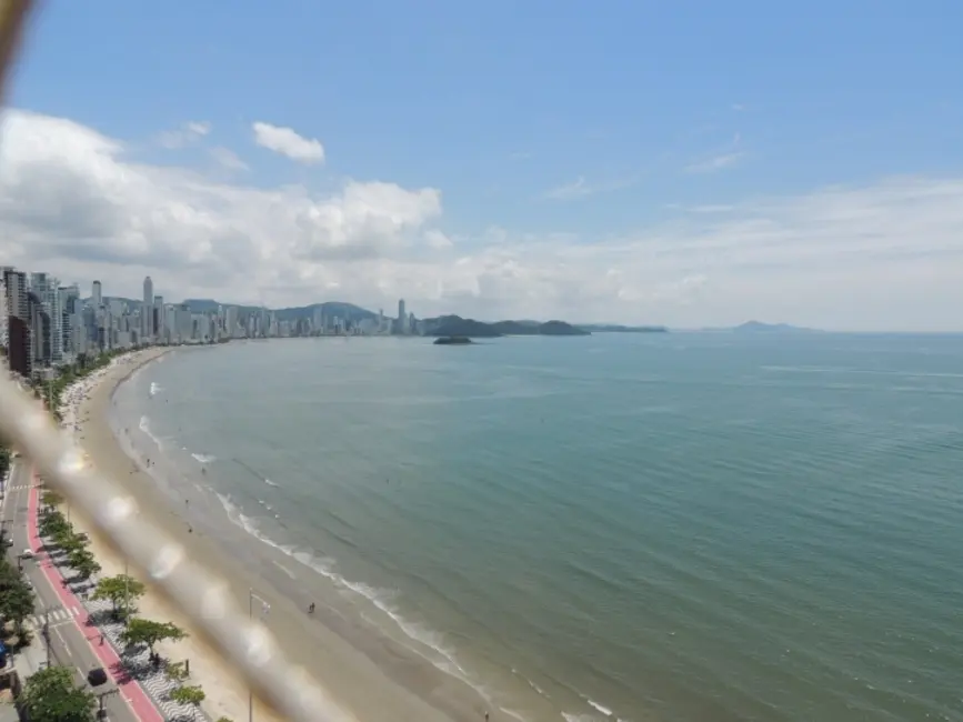 Apartamento com 3 quartos à venda, 153m2 em Centro, Balneario Camboriu - SC - imagem 4 Foto 4 de Apartamento com 3 quartos à venda, 153m2 em Centro, Balneario Camboriu - SC