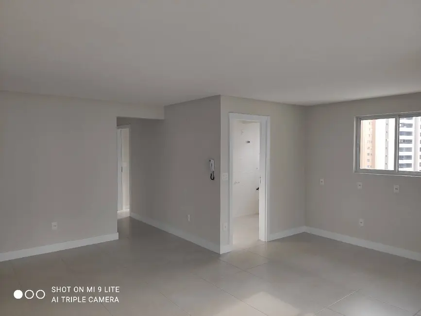 Apartamento com 2 quartos à venda, 92m2 em Centro, Balneario Camboriu - SC - imagem 6 Foto 6 de Apartamento com 2 quartos à venda, 92m2 em Centro, Balneario Camboriu - SC