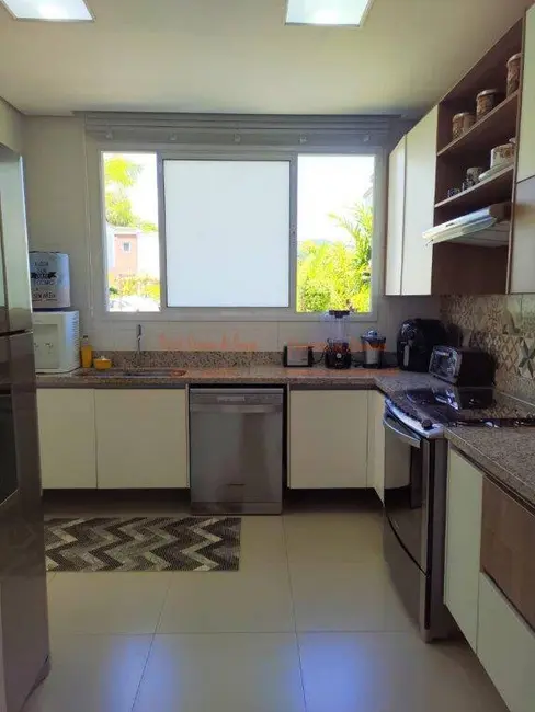 Foto 7 de Casa de Condomínio com 4 quartos à venda, 192m2 em Sao Sebastiao - SP