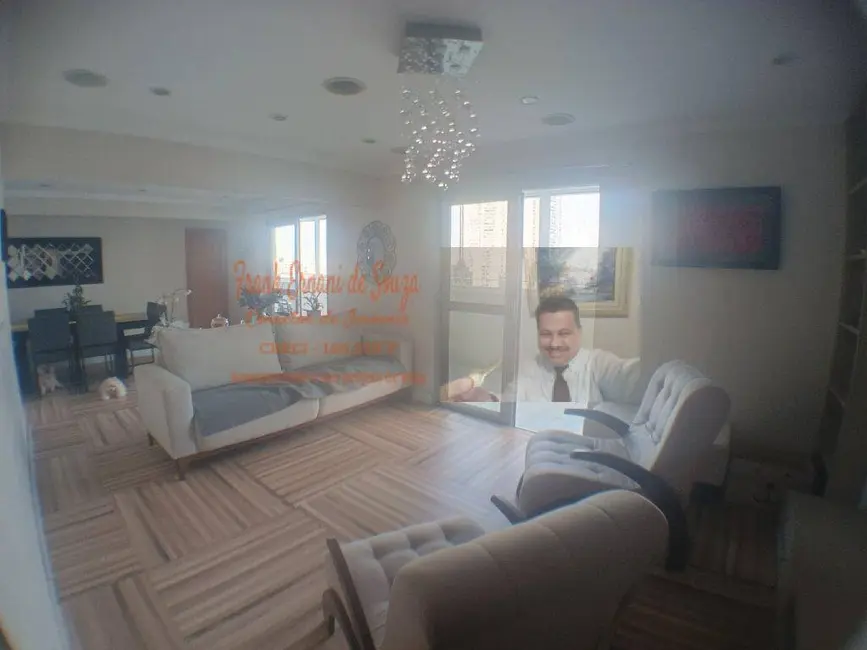 Apartamento com 3 quartos à venda, 160m2 em Aclimação, São Paulo - SP - imagem 5 Foto 5 de Apartamento com 3 quartos à venda, 160m2 em Aclimação, São Paulo - SP