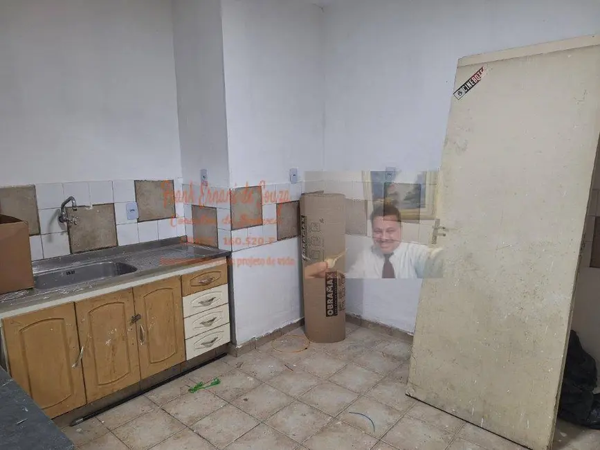 Sala Comercial para alugar, 250m2 em Cambuci, São Paulo - SP - imagem 6 Foto 6 de Sala Comercial para alugar, 250m2 em Cambuci, São Paulo - SP