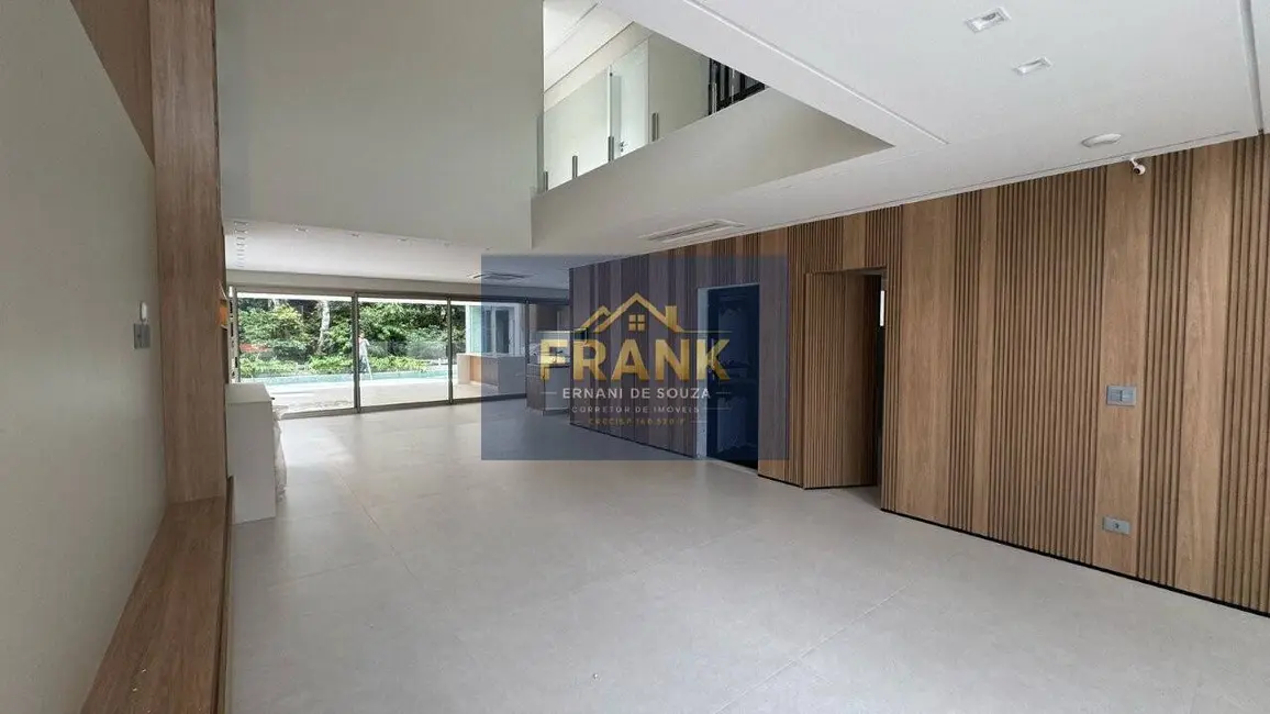 Foto 4 de Casa com 6 quartos à venda, 448m2 em Bertioga - SP