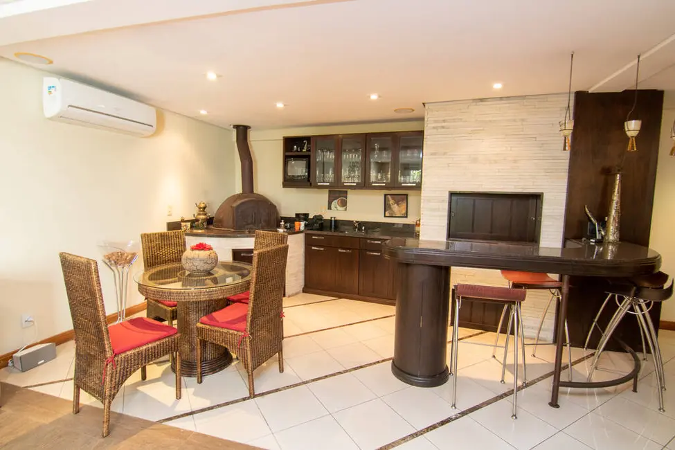 Foto 2 de Casa com 4 quartos à venda, 438m2 em Três Figueiras, Porto Alegre - RS