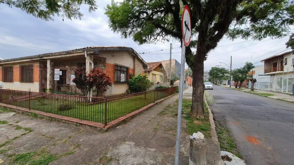 Foto 1 de Casa com 3 quartos à venda em São Sebastião, Porto Alegre - RS