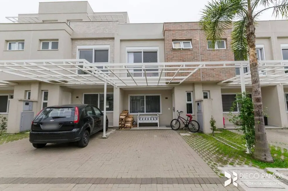Foto 1 de Casa com 2 quartos à venda, 120m2 em Vila Nova, Porto Alegre - RS