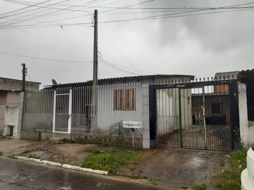 Foto 1 de Casa com 1 quarto à venda, 190m2 em Guajuviras, Canoas - RS