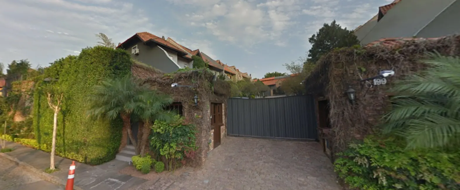 Foto 2 de Casa com 4 quartos à venda, 385m2 em Boa Vista, Porto Alegre - RS