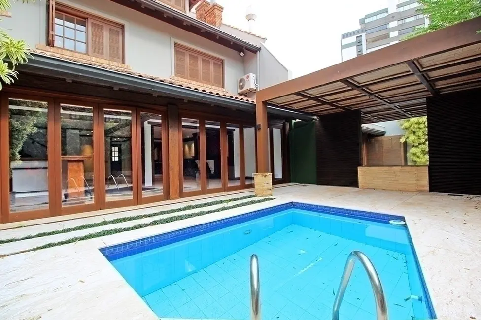 Foto 1 de Casa com 4 quartos à venda, 385m2 em Boa Vista, Porto Alegre - RS