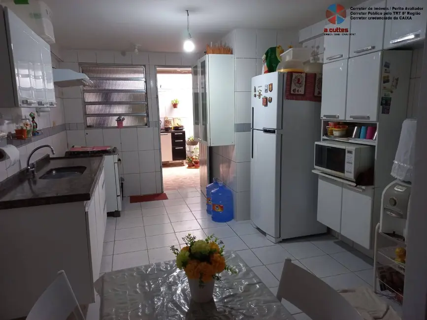Casa com 4 quartos à venda, 169m2 em Jardim Brasil, Olinda - PE - imagem 4 Foto 4 de Casa com 4 quartos à venda, 169m2 em Jardim Brasil, Olinda - PE