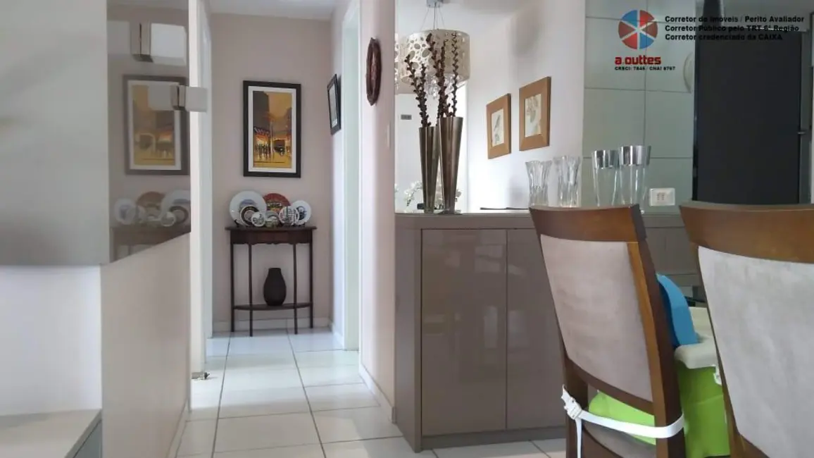 Foto 3 de Apartamento com 2 quartos à venda, 62m2 em Encruzilhada, Recife - PE