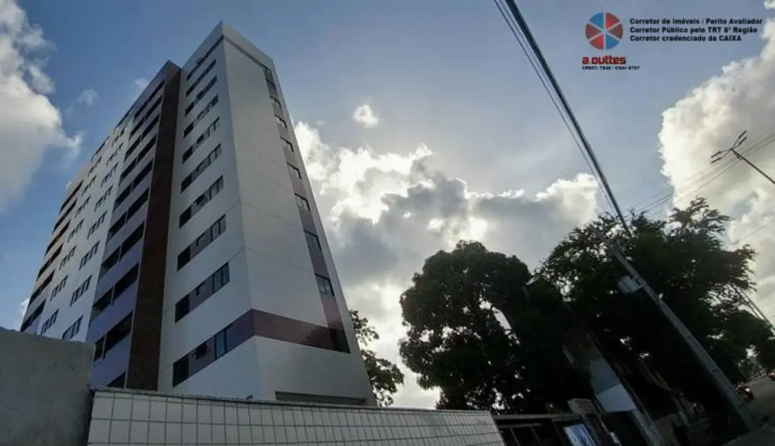 Foto 2 de Apartamento à venda em Madalena, Recife - PE