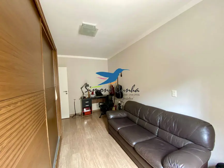 Foto 4 de Casa com 3 quartos à venda, 250m2 em Sao Jose Dos Campos - SP