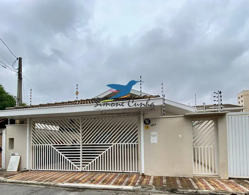 Foto 2 de Casa com 3 quartos à venda, 250m2 em Sao Jose Dos Campos - SP