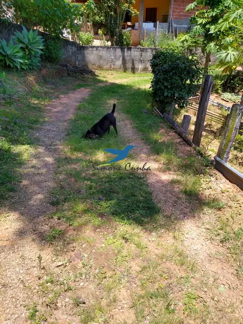 Chácara com 2 quartos à venda, 810m2 em Paraibuna - SP - imagem 4 Foto 4 de Chácara com 2 quartos à venda, 810m2 em Paraibuna - SP