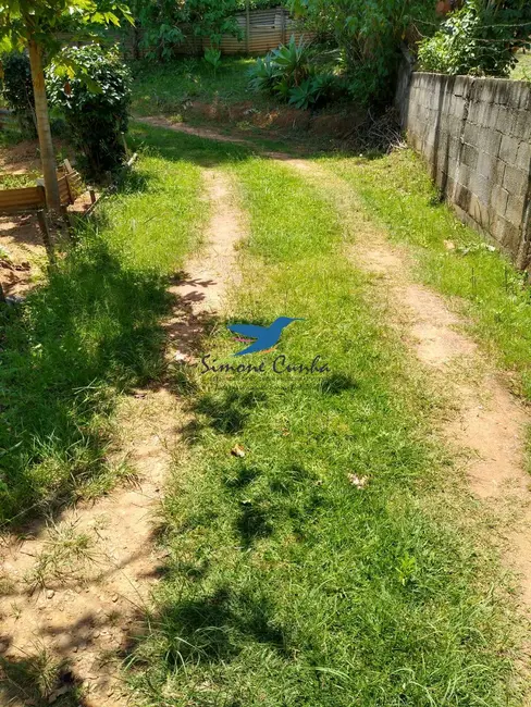 Chácara com 2 quartos à venda, 810m2 em Paraibuna - SP - imagem 3 Foto 3 de Chácara com 2 quartos à venda, 810m2 em Paraibuna - SP