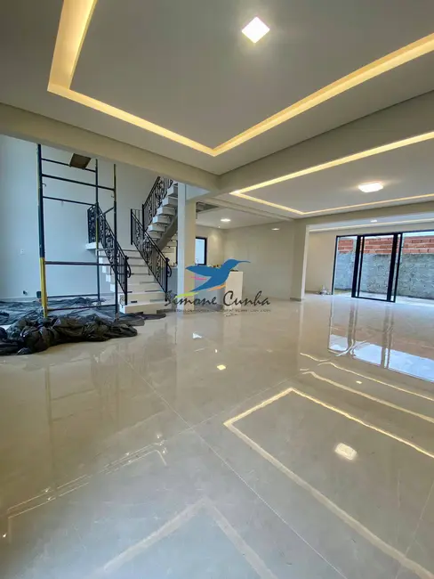 Casa com 3 quartos à venda, 240m2 em Cacapava - SP - imagem 4 Foto 4 de Casa com 3 quartos à venda, 240m2 em Cacapava - SP