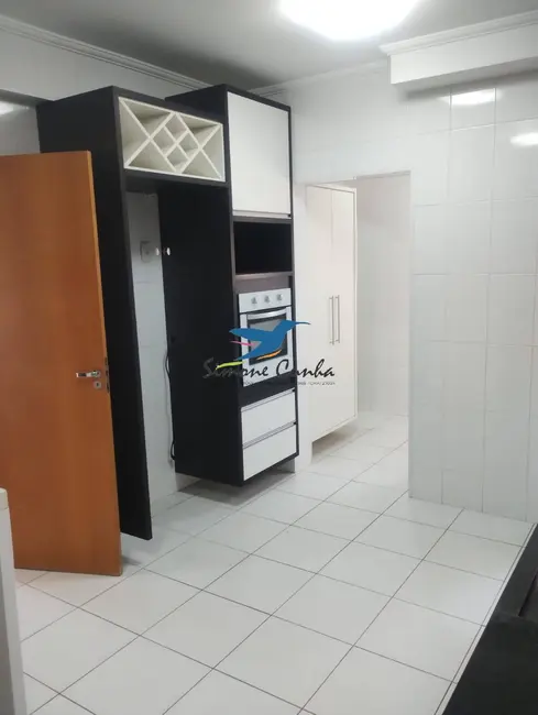 Apartamento com 4 quartos para alugar, 172m2 em Sao Jose Dos Campos - SP - imagem 7 Foto 7 de Apartamento com 4 quartos para alugar, 172m2 em Sao Jose Dos Campos - SP