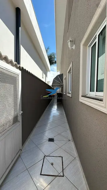 Casa com 5 quartos à venda e para alugar, 345m2 em Jardim Altos de Santana I, Jacarei - SP - imagem 6 Foto 6 de Casa com 5 quartos à venda e para alugar, 345m2 em Jardim Altos de Santana I, Jacarei - SP