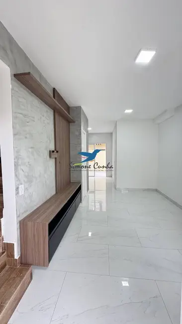 Foto 1 de Casa com 2 quartos para alugar, 68m2 em Santa Luzia, Cacapava - SP