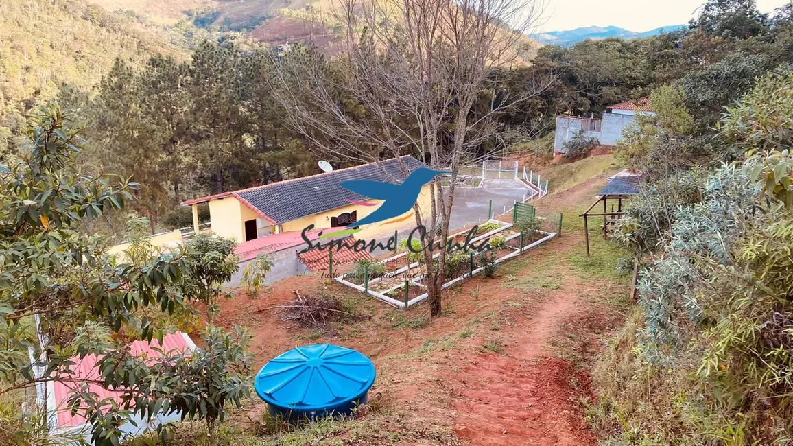 Chácara com 3 quartos à venda, 190m2 em Monteiro Lobato - SP - imagem 1 Foto 1 de Chácara com 3 quartos à venda, 190m2 em Monteiro Lobato - SP