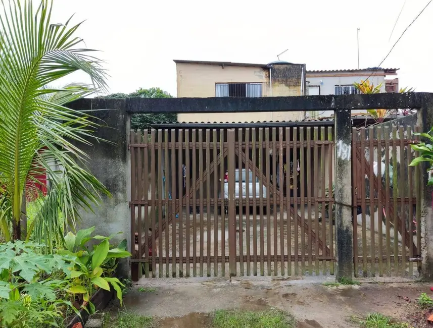 Foto 2 de Casa com 4 quartos à venda, 130m2 em Itanhaem - SP
