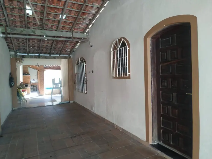 Casa com 3 quartos à venda, 43m2 em Itanhaem - SP - imagem 5 Foto 5 de Casa com 3 quartos à venda, 43m2 em Itanhaem - SP