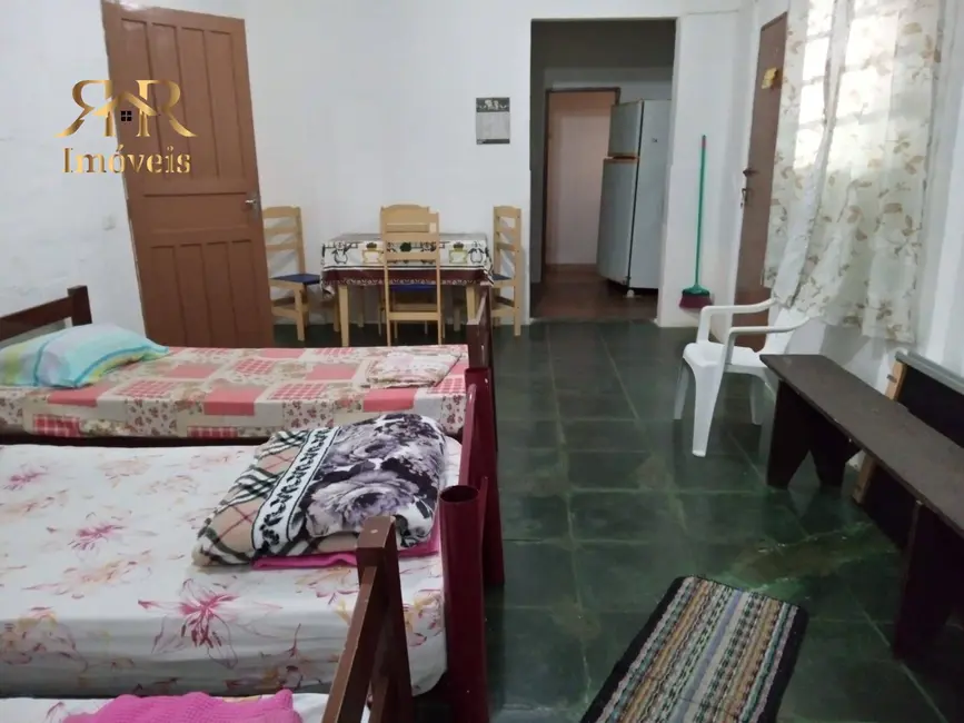 Foto 8 de Casa com 4 quartos à venda, 166m2 em Itanhaem - SP