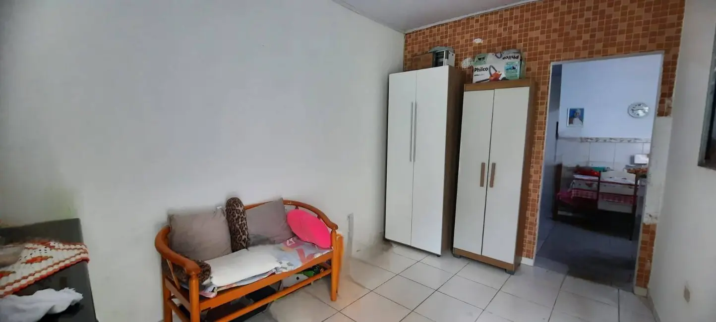 Foto 9 de Casa com 2 quartos à venda, 90m2 em Itanhaem - SP