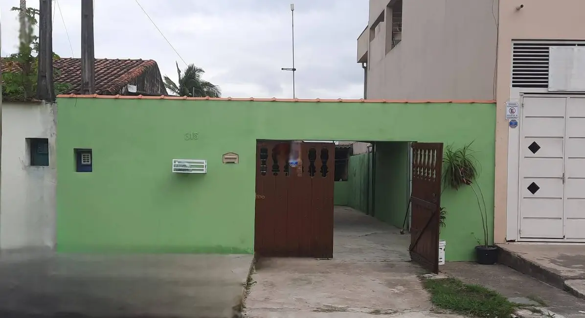 Foto 1 de Casa com 2 quartos à venda, 90m2 em Itanhaem - SP